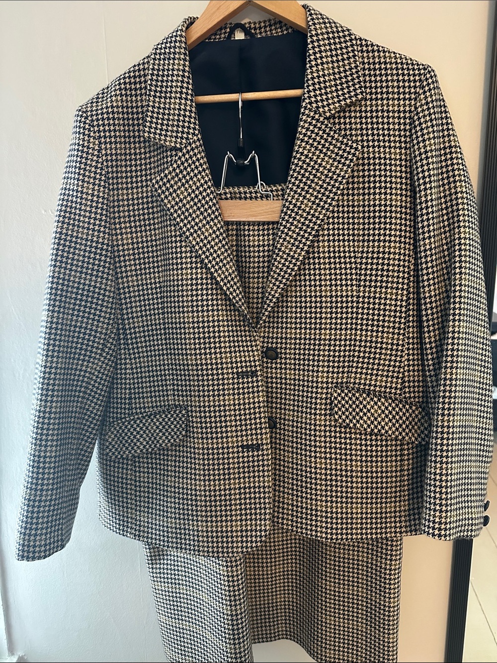 Houndstooth Notched-Lapel Women's Blazer - Black & White